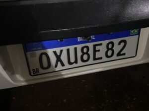 Perdi minha placa ontem na chuva OXU8E82